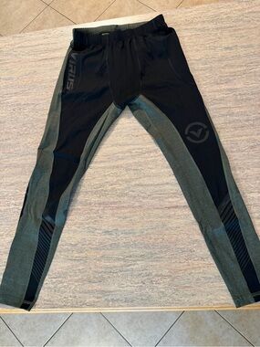 Virus Black and Dark Green Performance Leggings